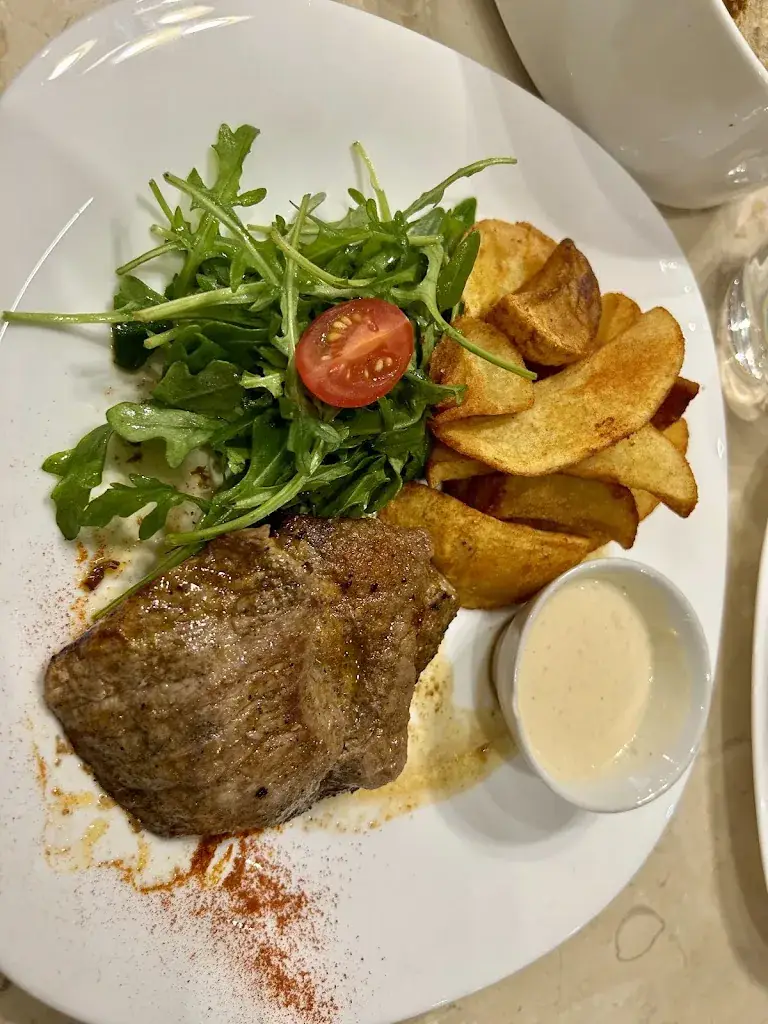 Fadhila Tlili_Restaurant Rosafa Troyes_Troyes_review