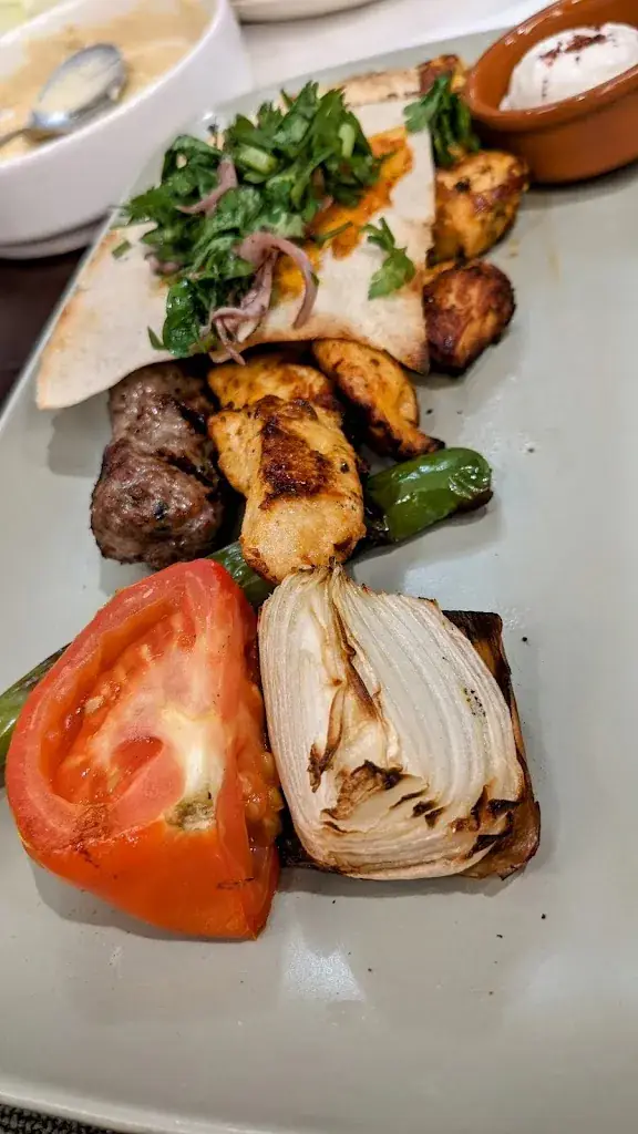 Menü_LES TROYES LIBANAIS_Troyes_Bild_7