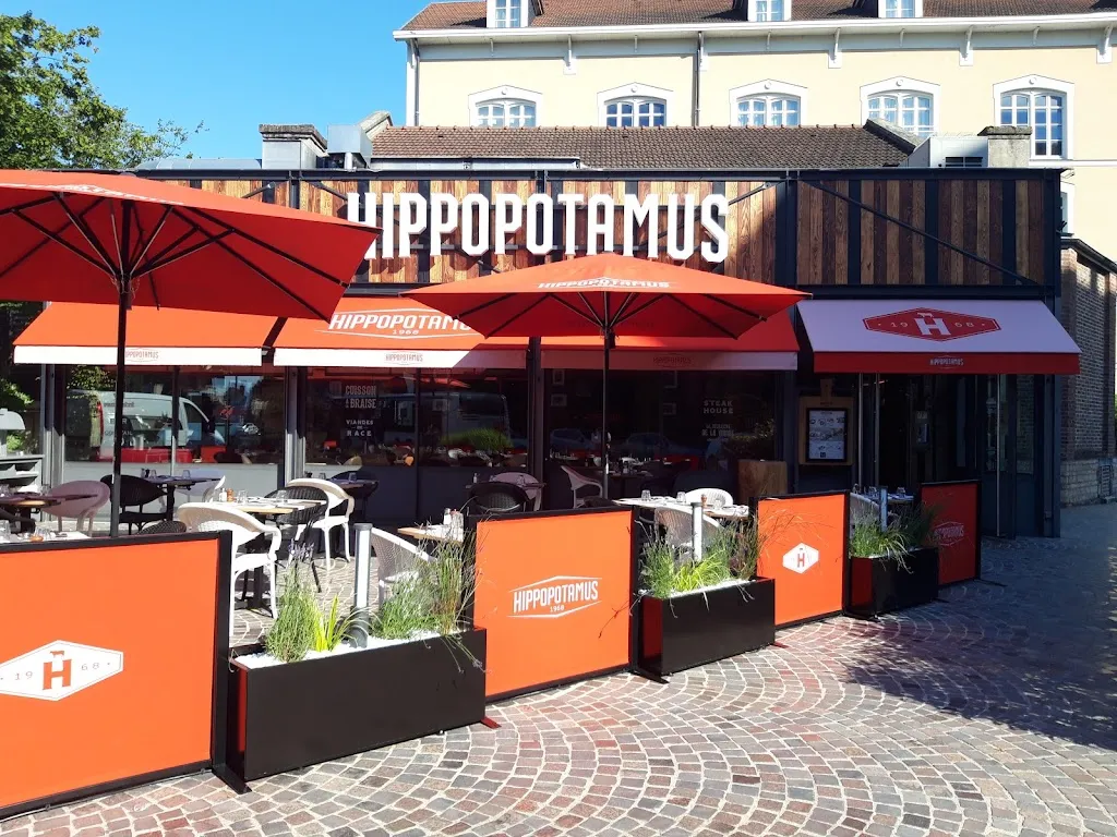 Hippopotamus_Troyes_slider_image_1