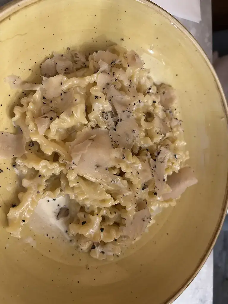 Eugene Mirolyubov_Casarella_Bonifacio_review