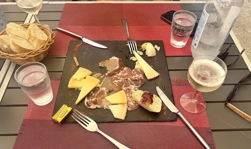 Tiffany McKay_Le Bastion_Bonifacio_recensione