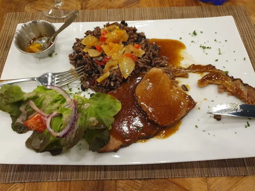 Simonas Audickas_Le Patio de l'Atrachjata_Aléria_review