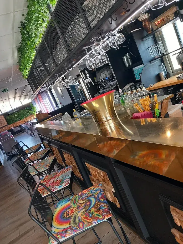 Le Patio de l'Atrachjata restaurant in Aléria