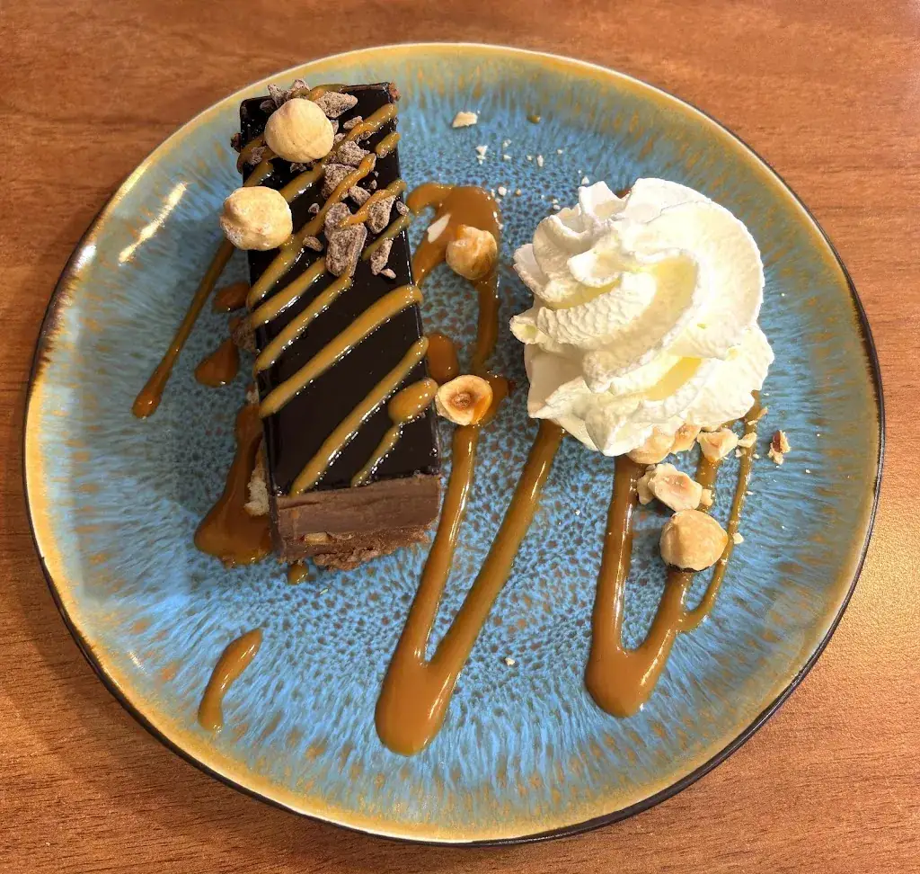 Au Faim Gourmand_Château-Gaillard_slider_image_2