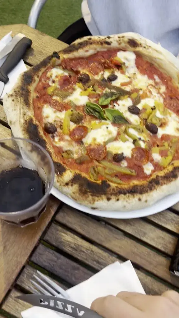 Pizza Bianca_Aléria_slider_image_2