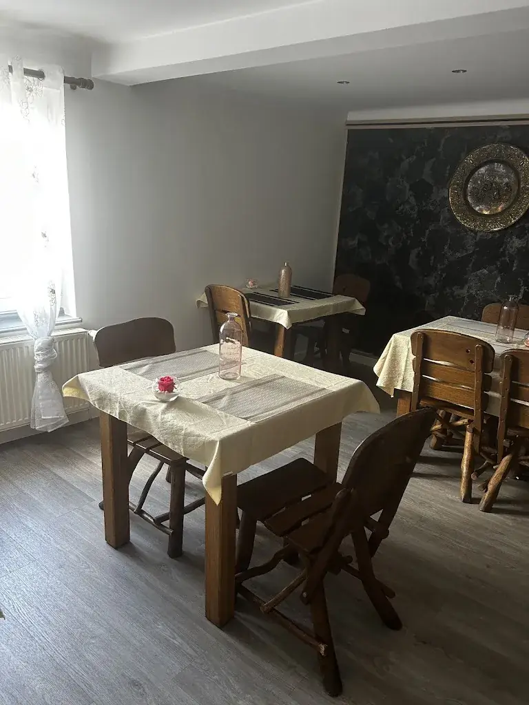 Auberge et boulangerie du terroir restaurant in Chambœuf