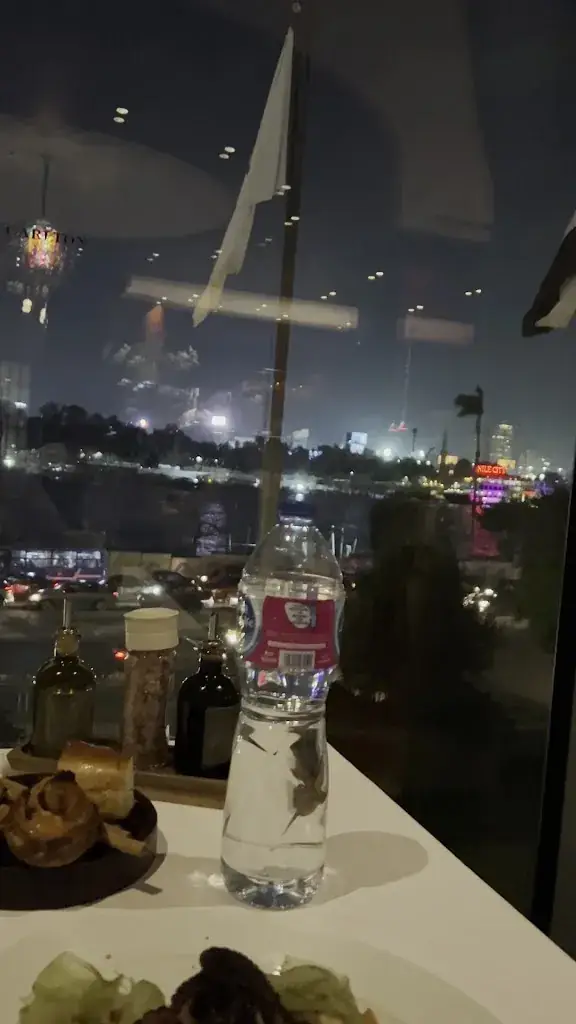 Vivo-the nile Ritz-Carlton_Egypt_slider_image_2