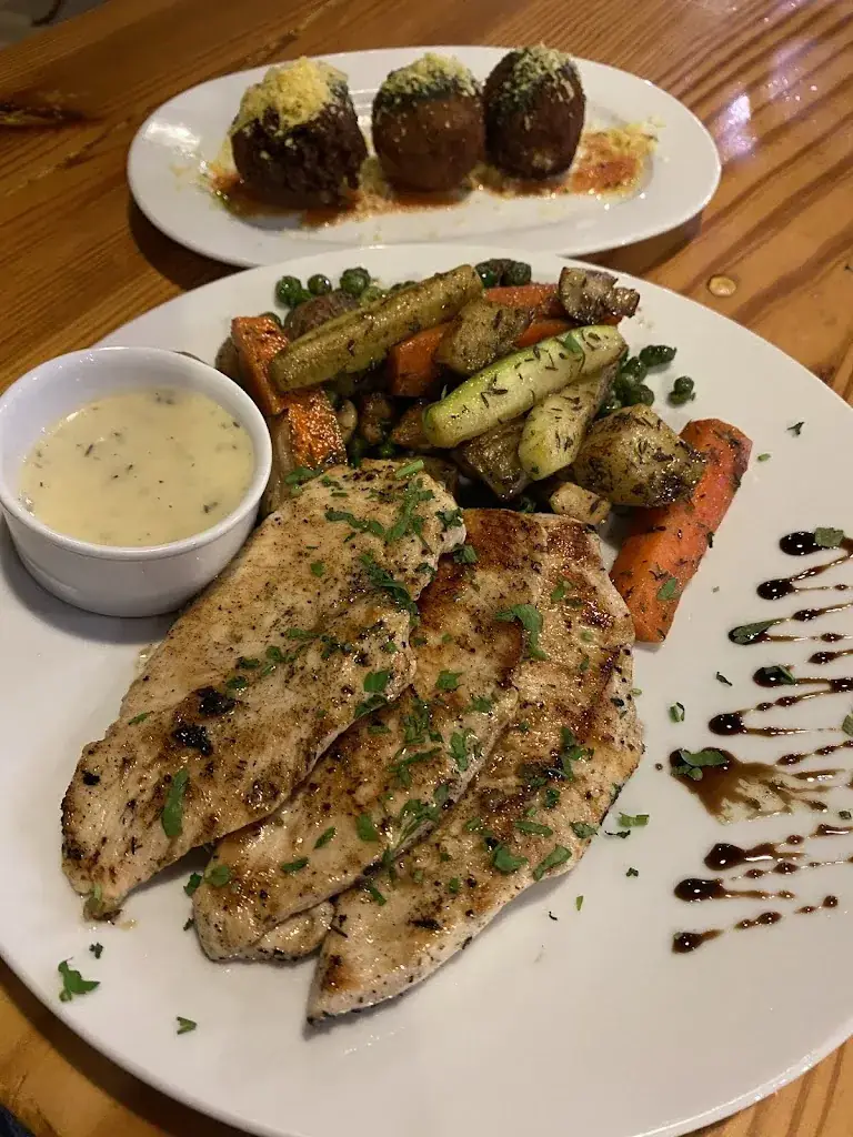 Gavin Roneberg_Eish + Malh_Egypt_review