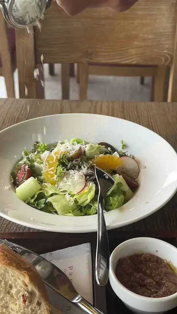 Pane Vino_Egypt_slider_image_2