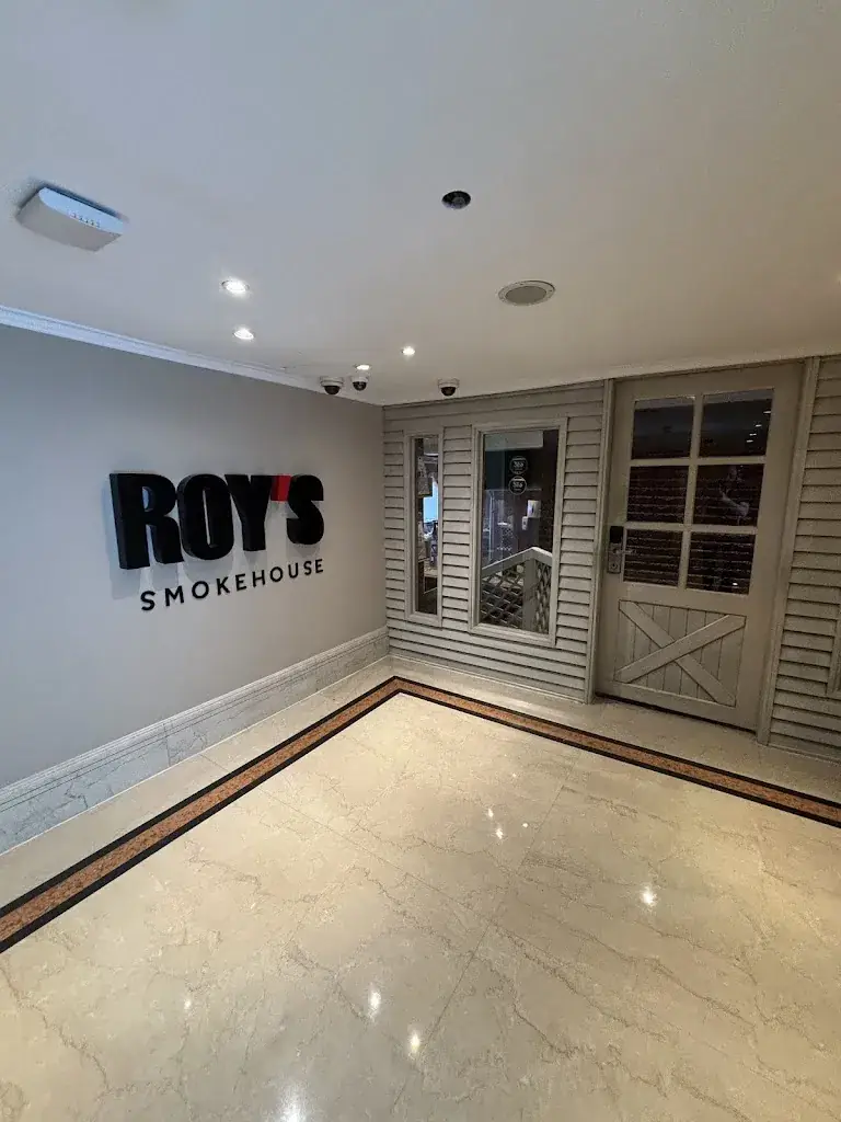 Talaat Qari_Roy's Smokehouse_Egypt_review