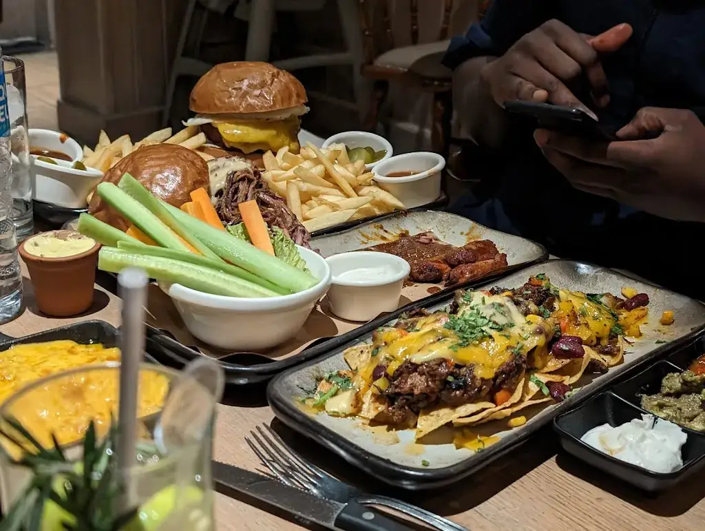 Ronu Khan_Roy's Smokehouse_Egypt_review