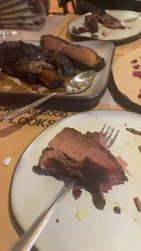 Roy's Smokehouse_Egypt_slider_image_2