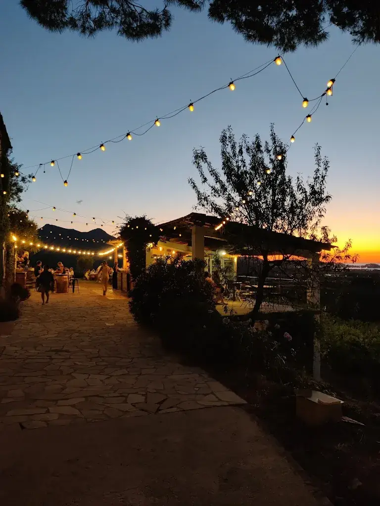 Santina_La table du domaine Camellu_Calenzana_review