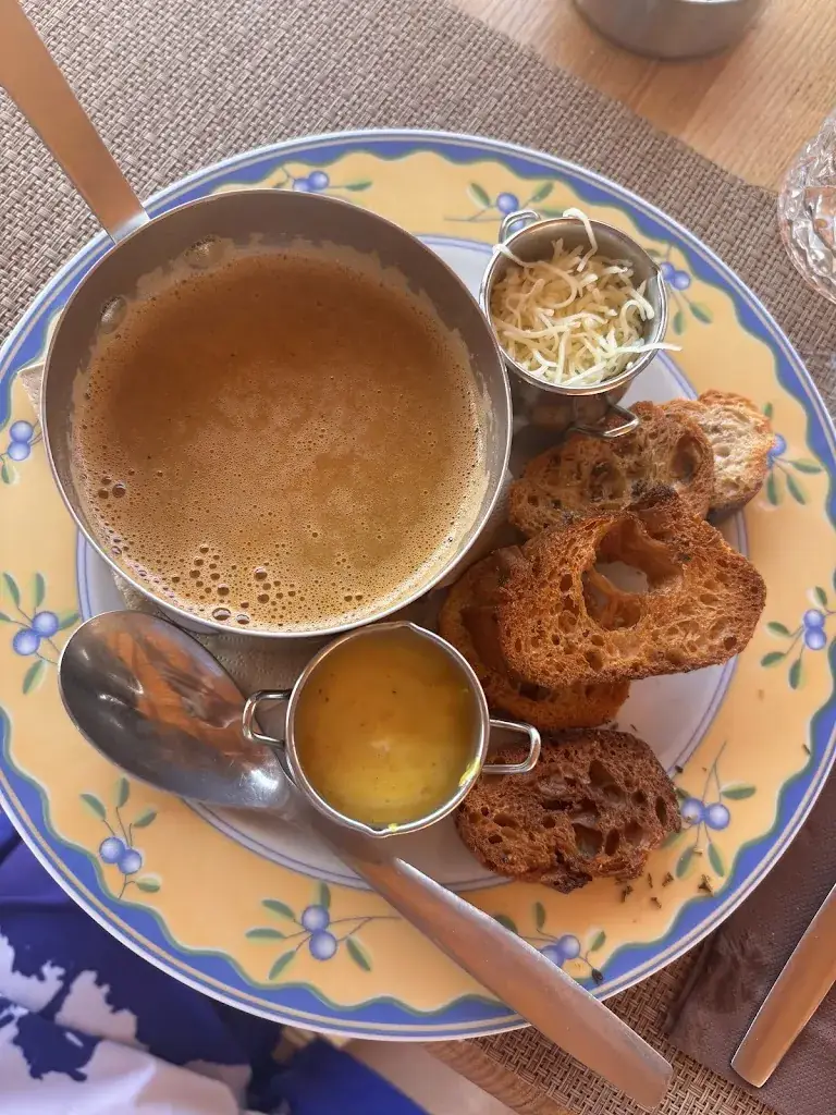 Piers Beeching_U Nichjaretu_Calvi_avis