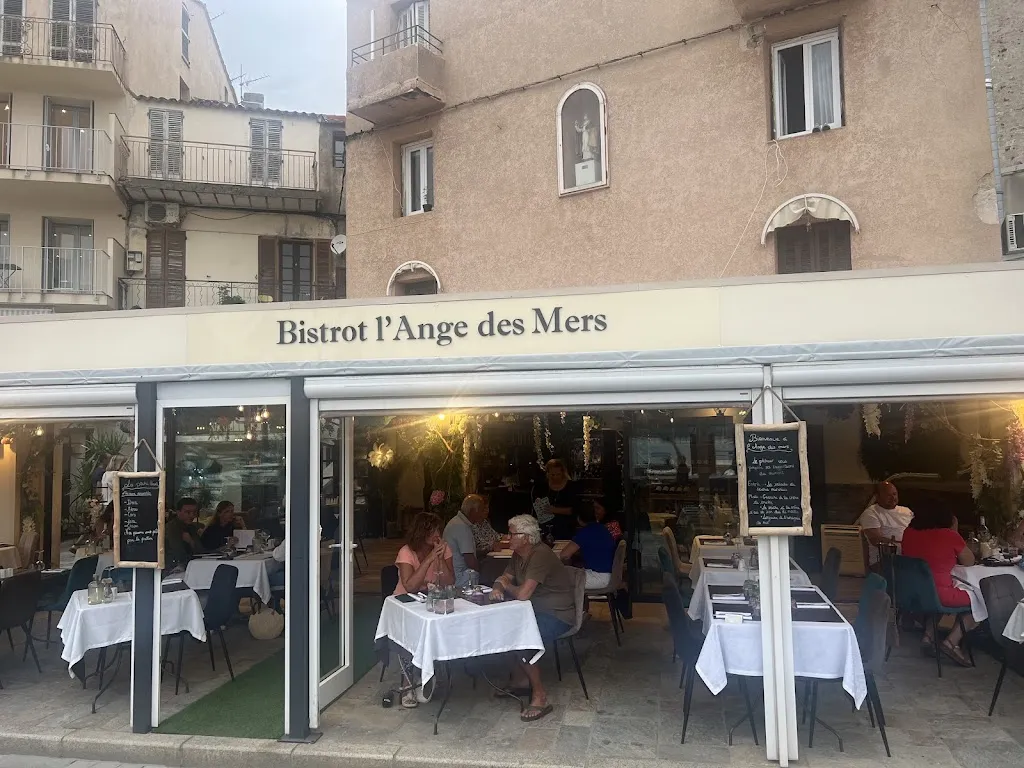 Ondřej Lípa_Restaurant L'ange des mers_Calvi_review