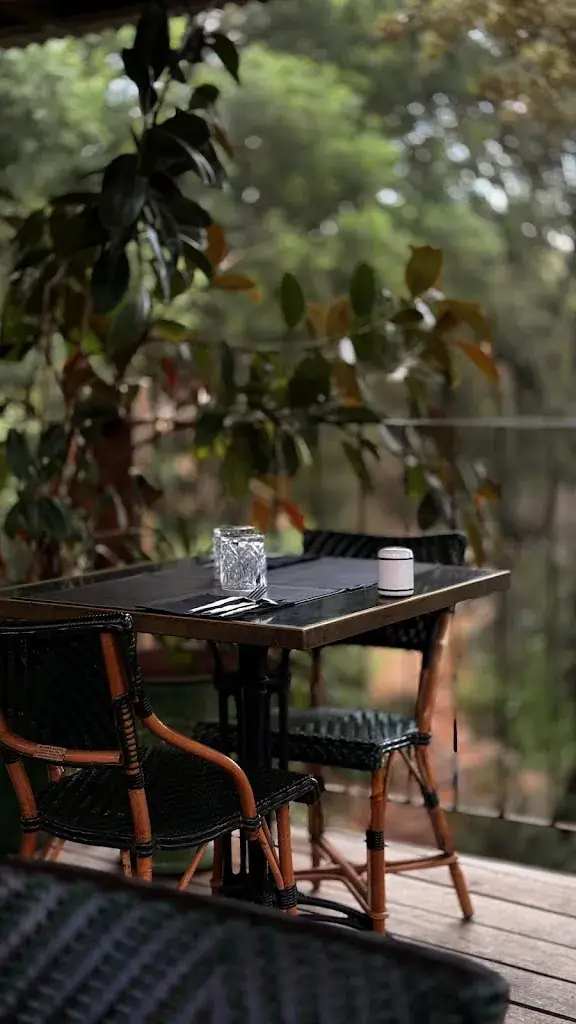 Simona Chiriac MD_The Sheepfold of Acciola_Sartène_review