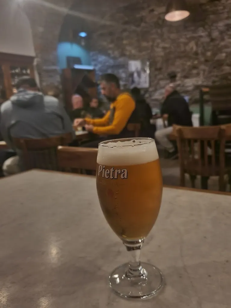 Simonas Audickas_Café de l'avenue_Cervione_avis