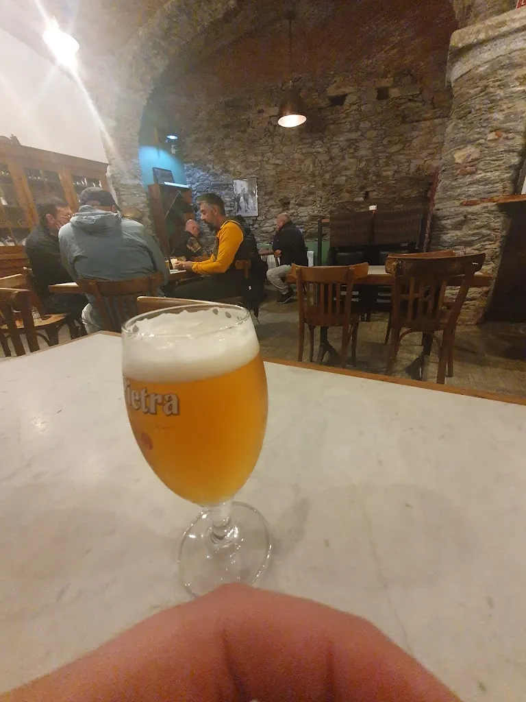 Café de l'avenue_Cervione_slider_image_3