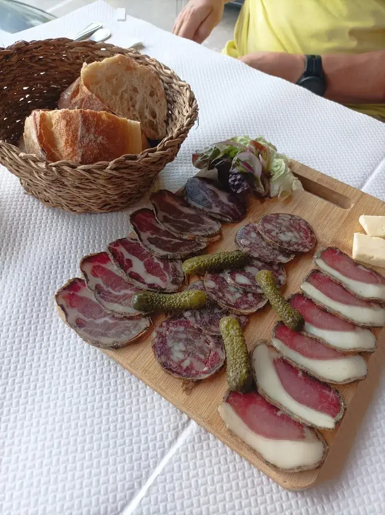 Michaela Fiedler_Restaurant Pizzeria Le Chalet_CERVIONI_review