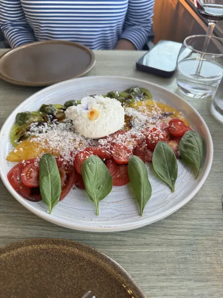 Jeff Pernick_Restaurant Glacier Le Flibustier_Santa-Maria-Poggio_review