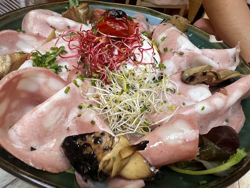 Matteo F_Le Directoire_Ajaccio_review