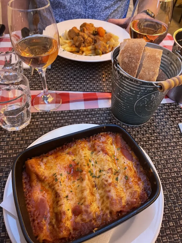 Cecelia Mckenna_U Campanile - Chez Pascale_Ajaccio_review