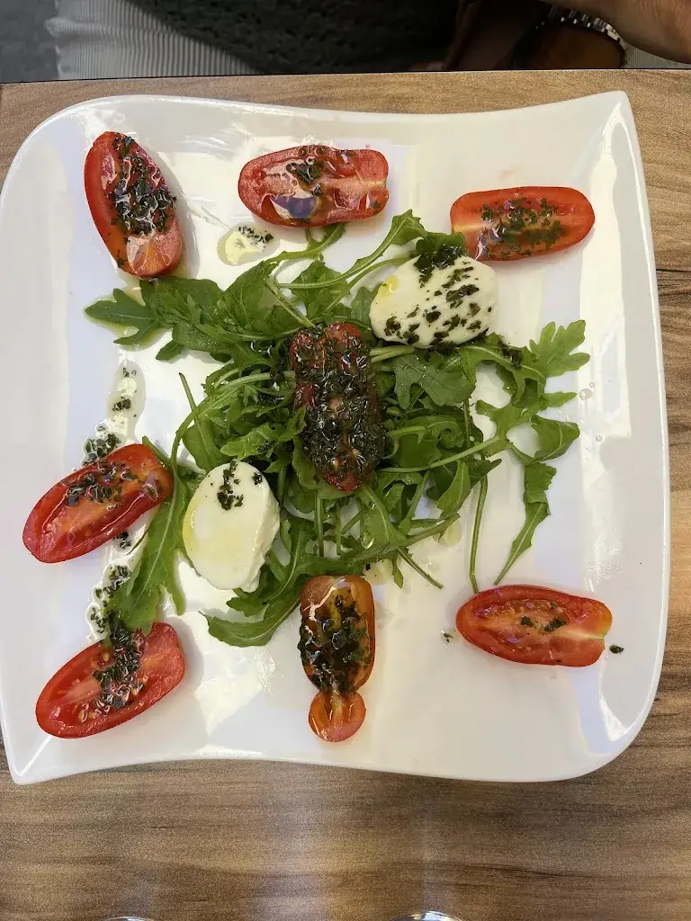 tony villa_Via Roma_Ajaccio_review