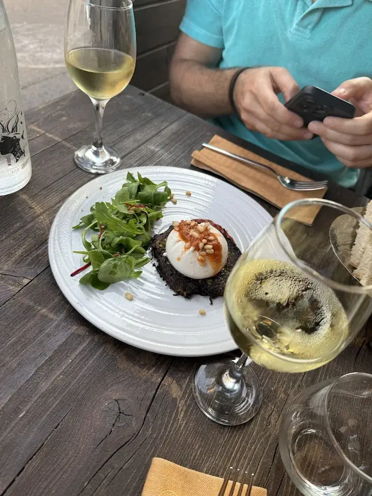 Pelin Göral Akbaş_Marinette_Ajaccio_Bewertung