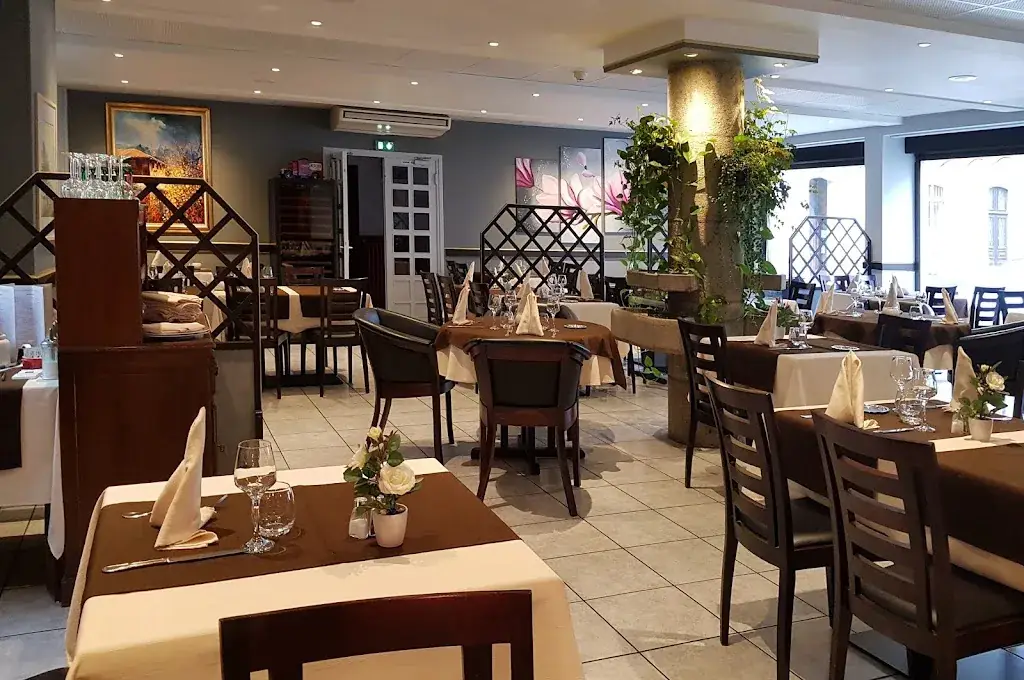 Hôtel Restaurant Les Copains_Ambert_slider_image_1