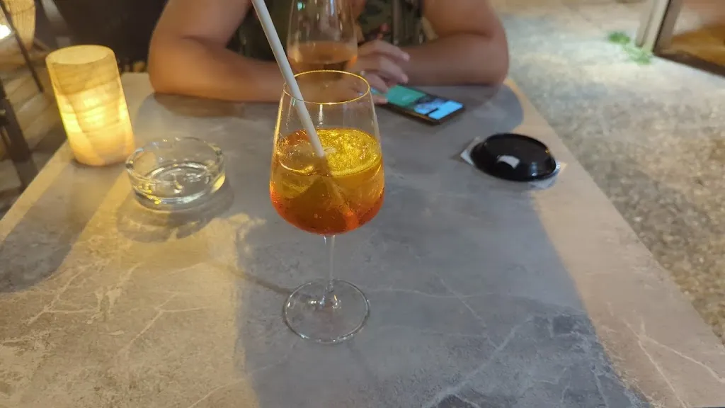 James Snow_Brasserie Prova_Ajaccio_review