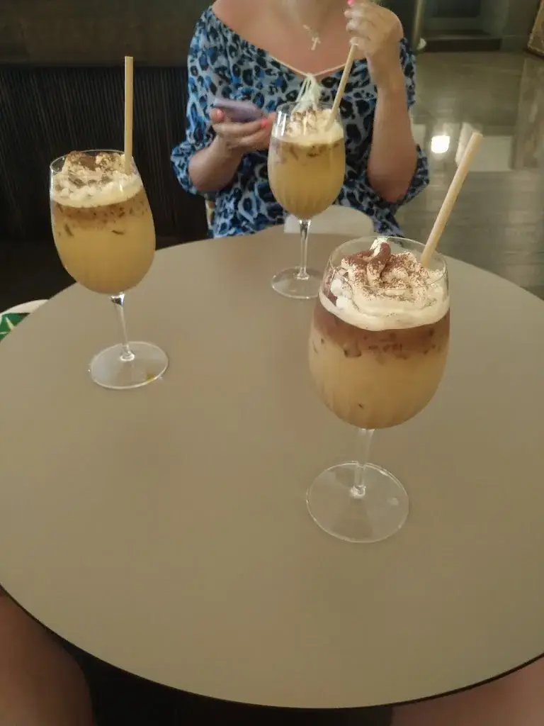 Swiss Bmw_Le Grand Café Napoléon_Ajaccio_review