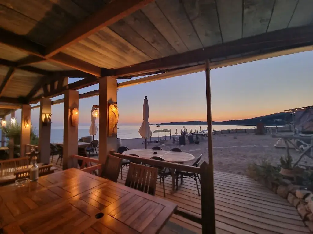 U Lustincone_Cargèse_slider_image_1