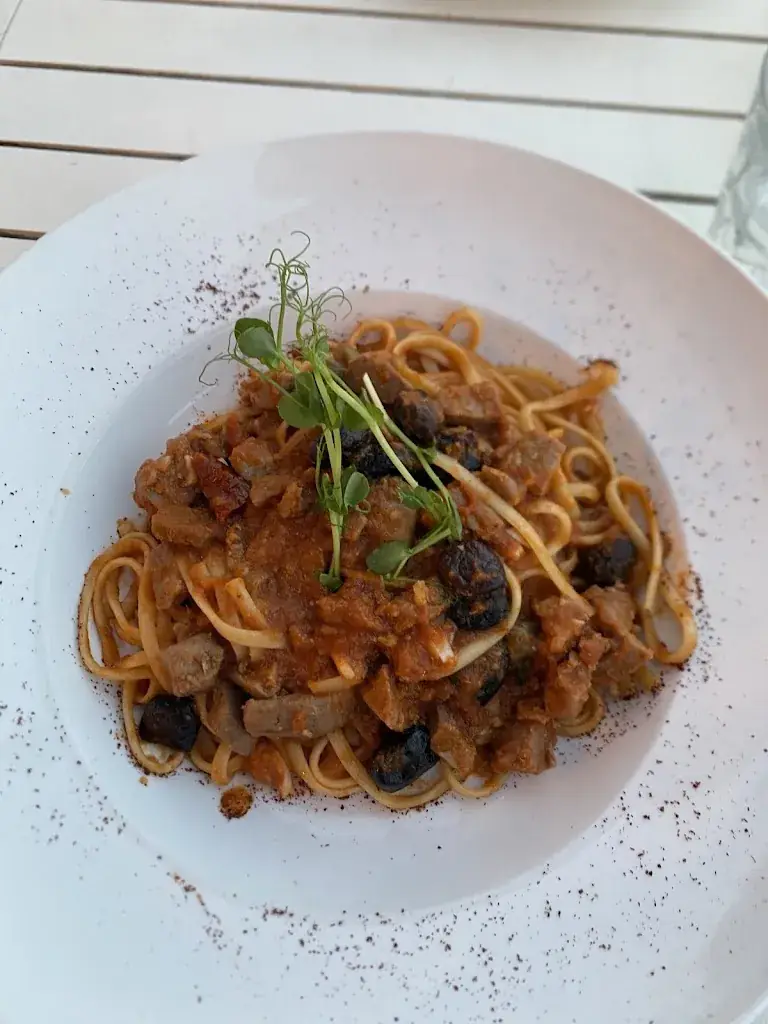 Jan van der Meij_Restaurant A Volta_Cargèse_review