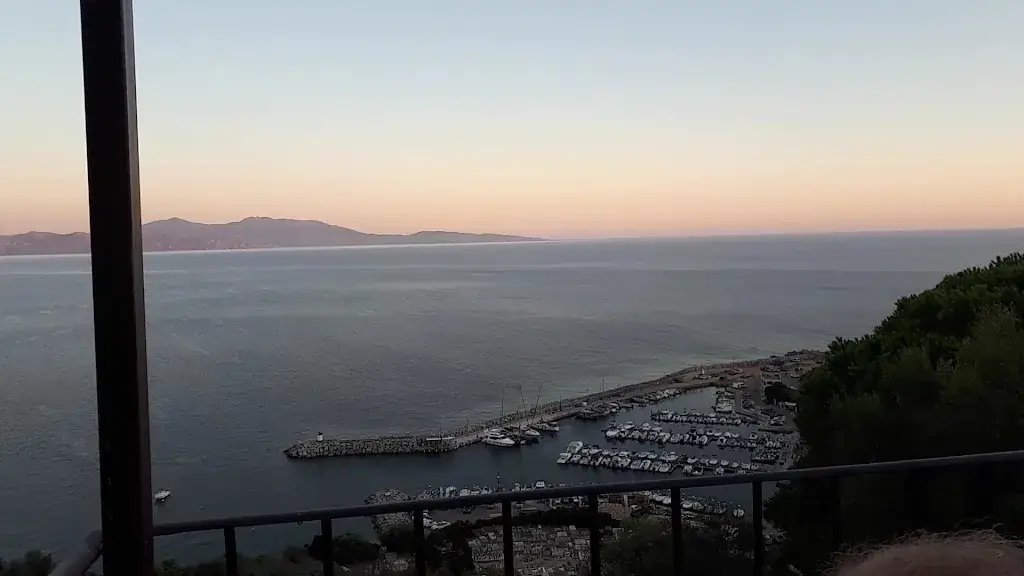 Restaurant A Volta_Cargèse_slider_image_2