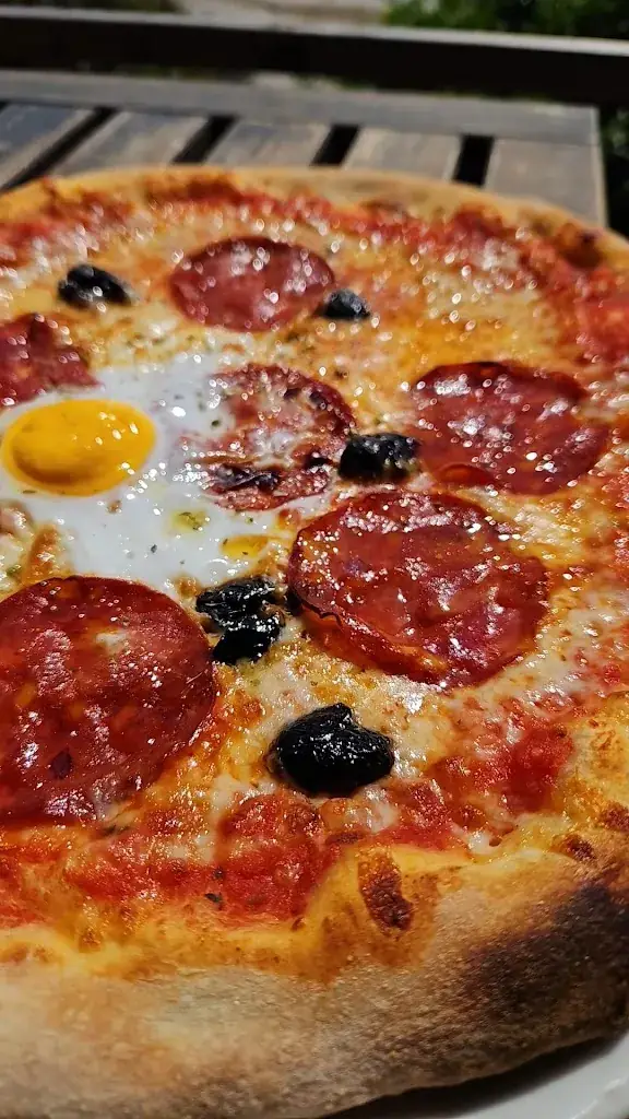 Justin Babilon_A Paolina_Cargèse_review