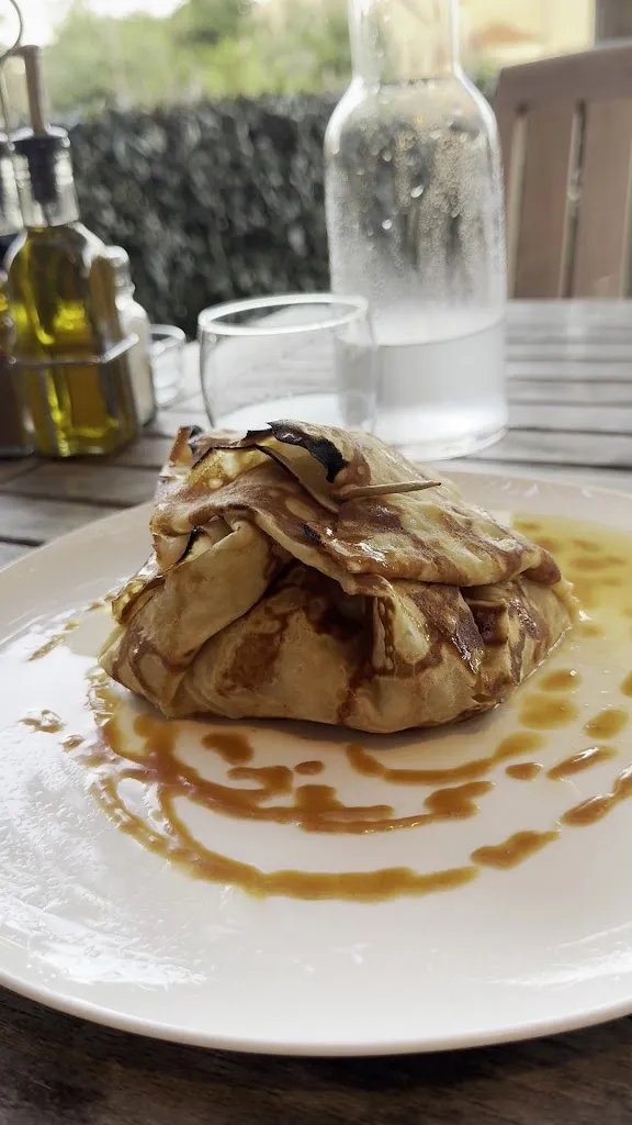 Tahira Ashruf_Creperie Lortu_Cargèse_recensione