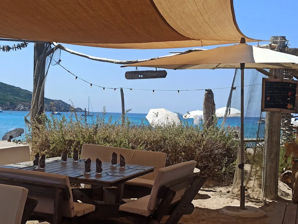 Paillotte A Piaghja_Cargèse_slider_image_3