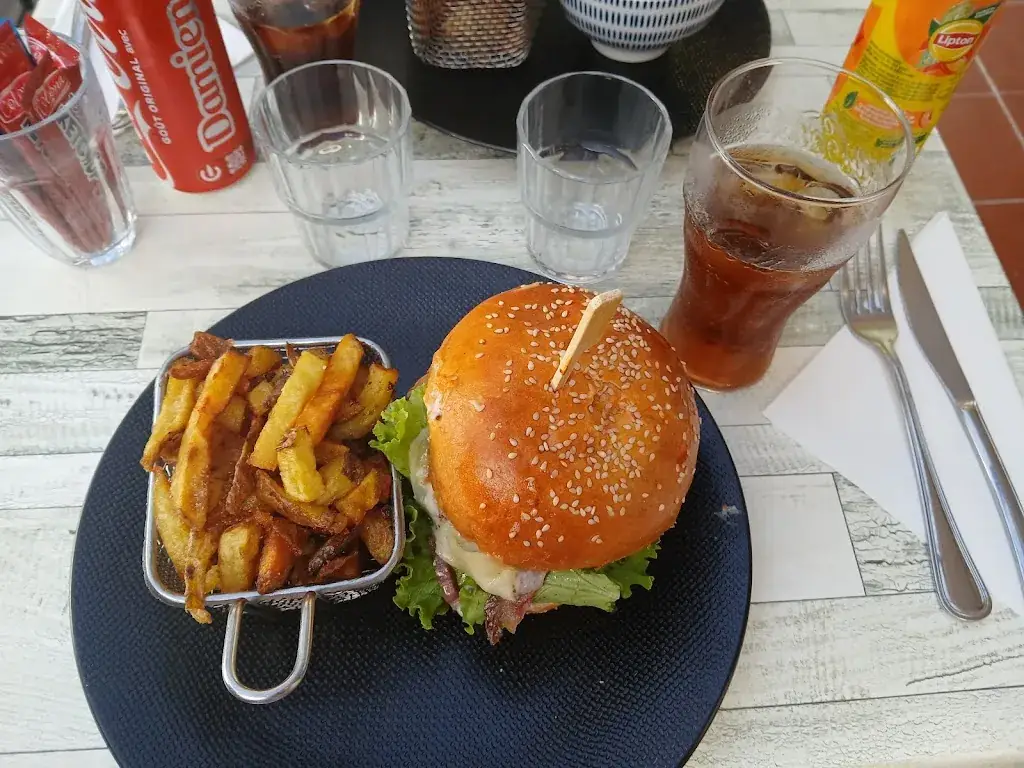 Le Burger Bar Porticcio_Grosseto-Prugna_slider_image_3