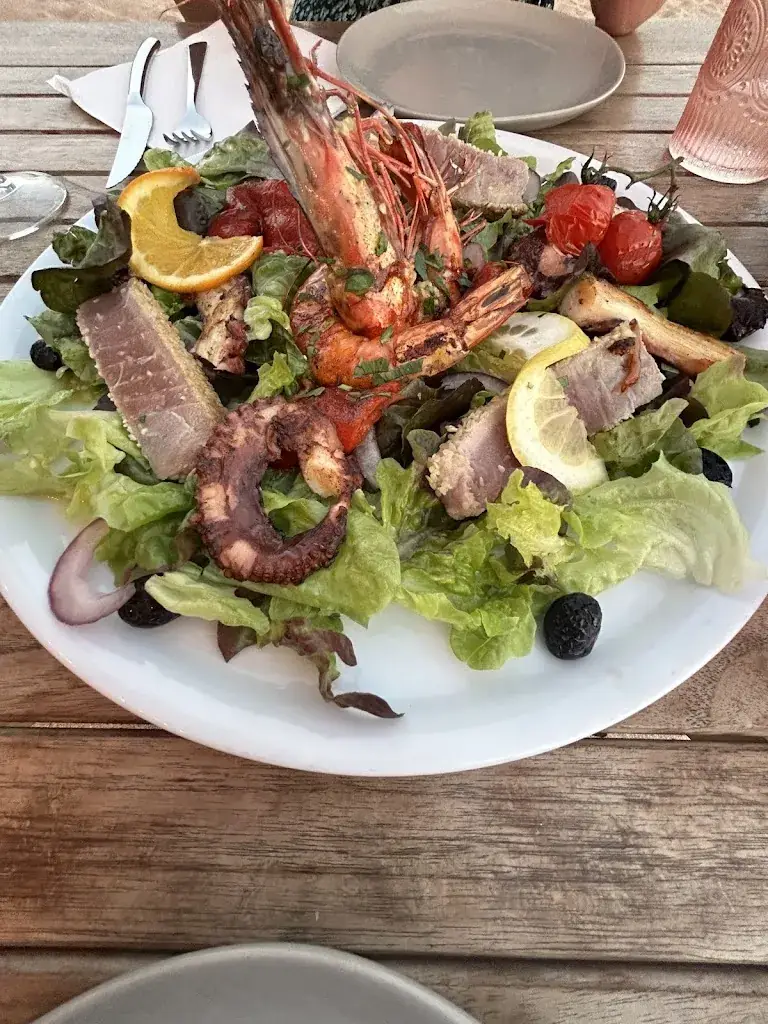 Fahri Asgarzade_Paillote Casa Médea_Pietrosella_review