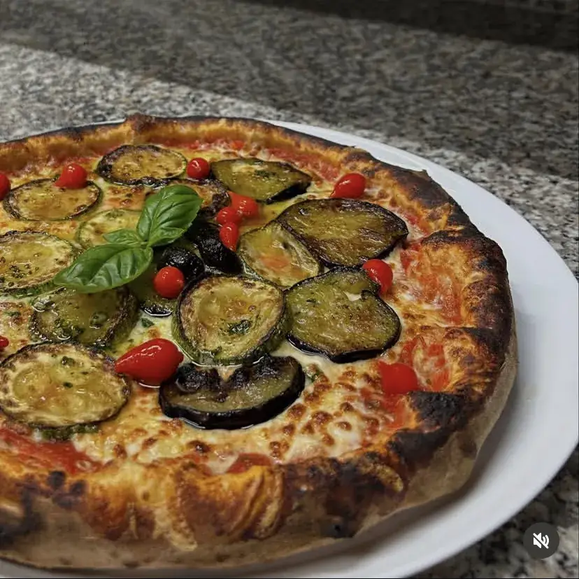 Pizza zaza_Albitreccia_slider_image_2