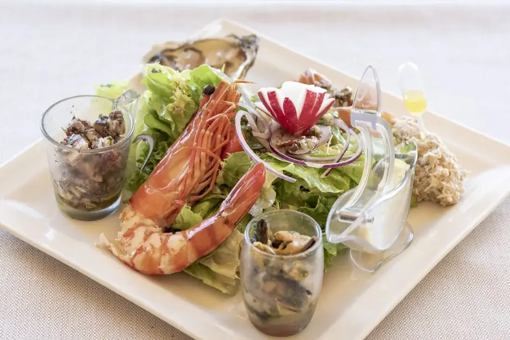 Restaurant le Club_Grosseto-Prugna_slider_image_3