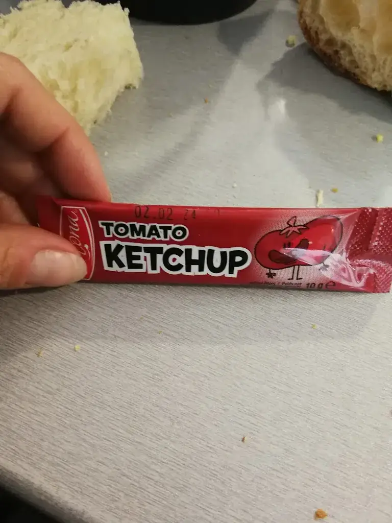 manu ruiz_Chez Marielle_Chabeuil_recensione