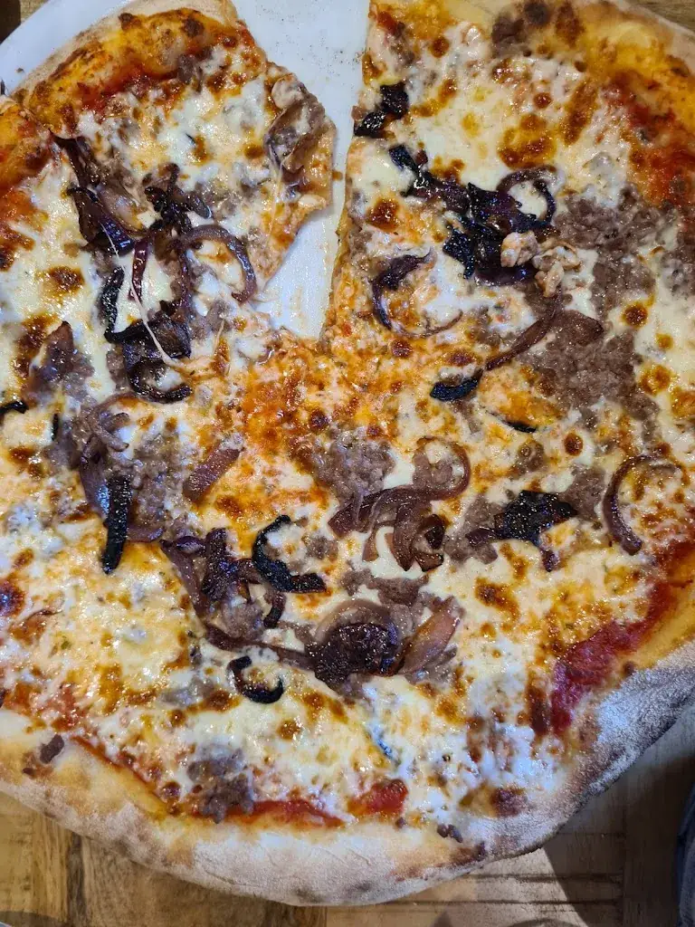 Catherine NAVERI_Pizz’O Bois_Chabeuil_reseña