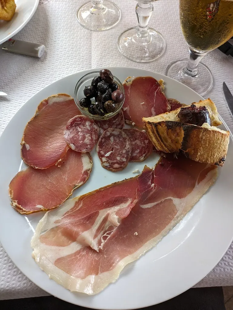 Restaurant Pizzeria Les Zephyrs_Bastia_slider_image_3