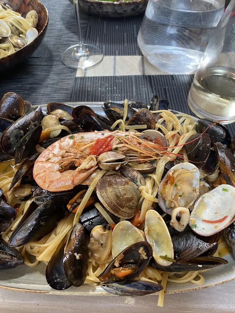 Restaurant A Tana_Bastia_slider_image_3