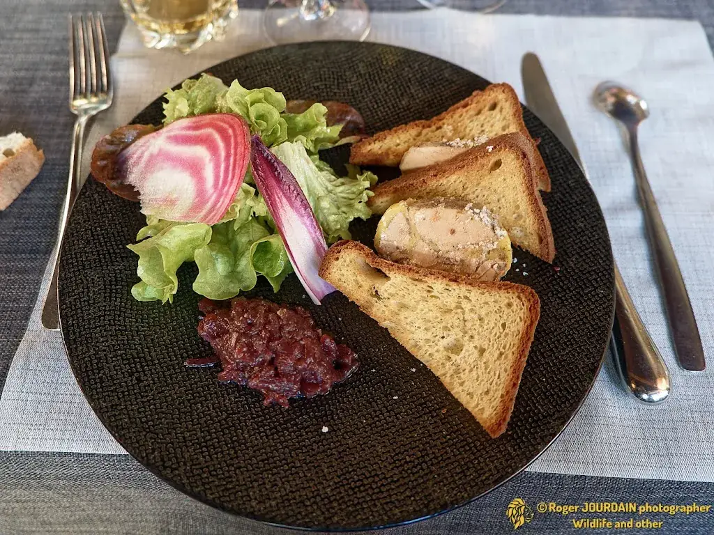 Hôtel Restaurant La Chaumière_Ambert_slider_image_2