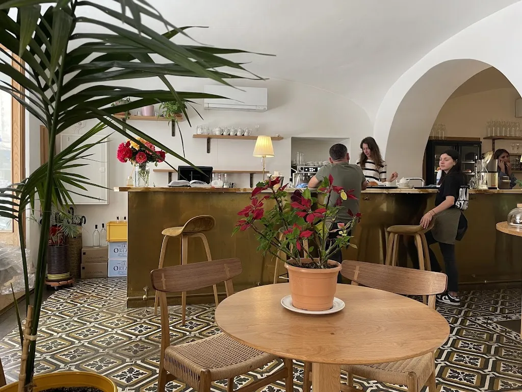 Wendy Law_Café des Gourmets_Bastia_review