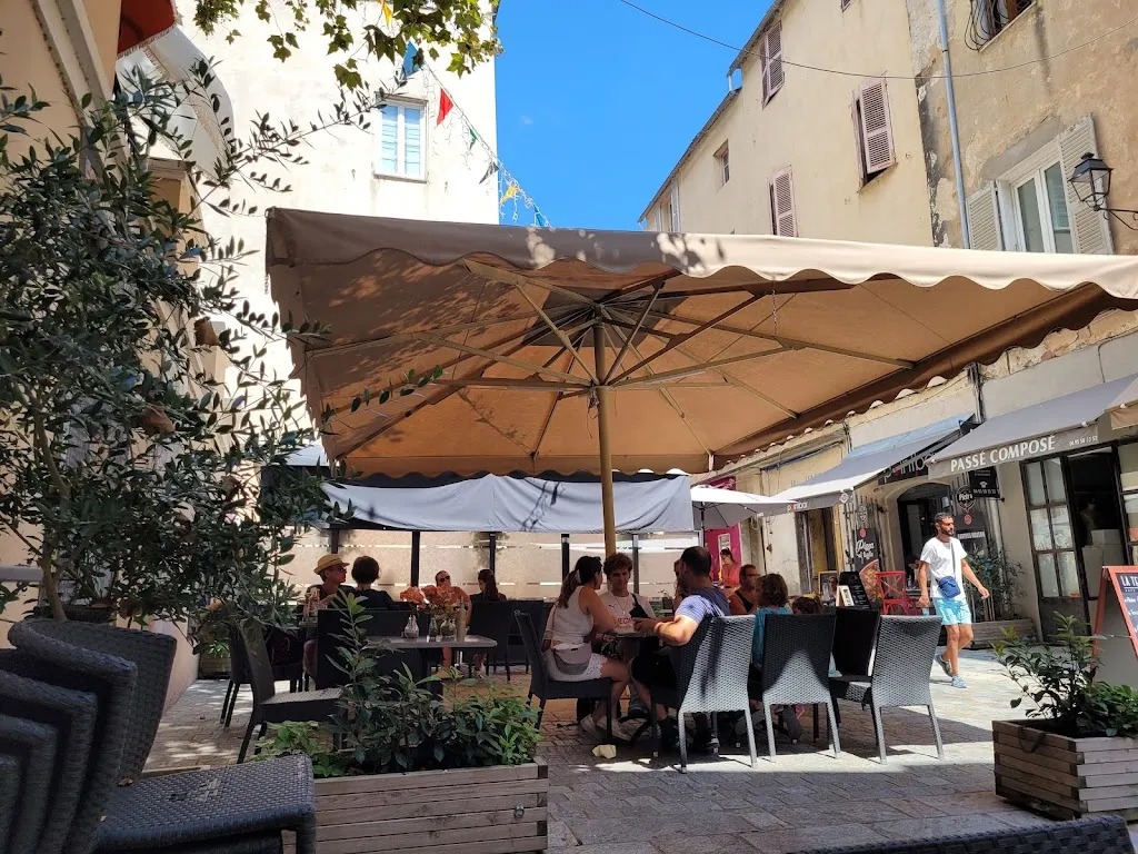 La Terrasse_Bastia_slider_image_3