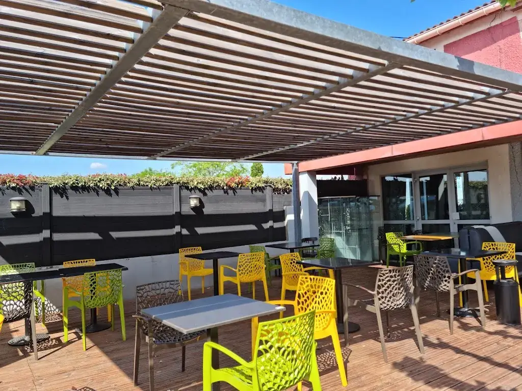 L'evasion D'adamy restaurant in Malissard