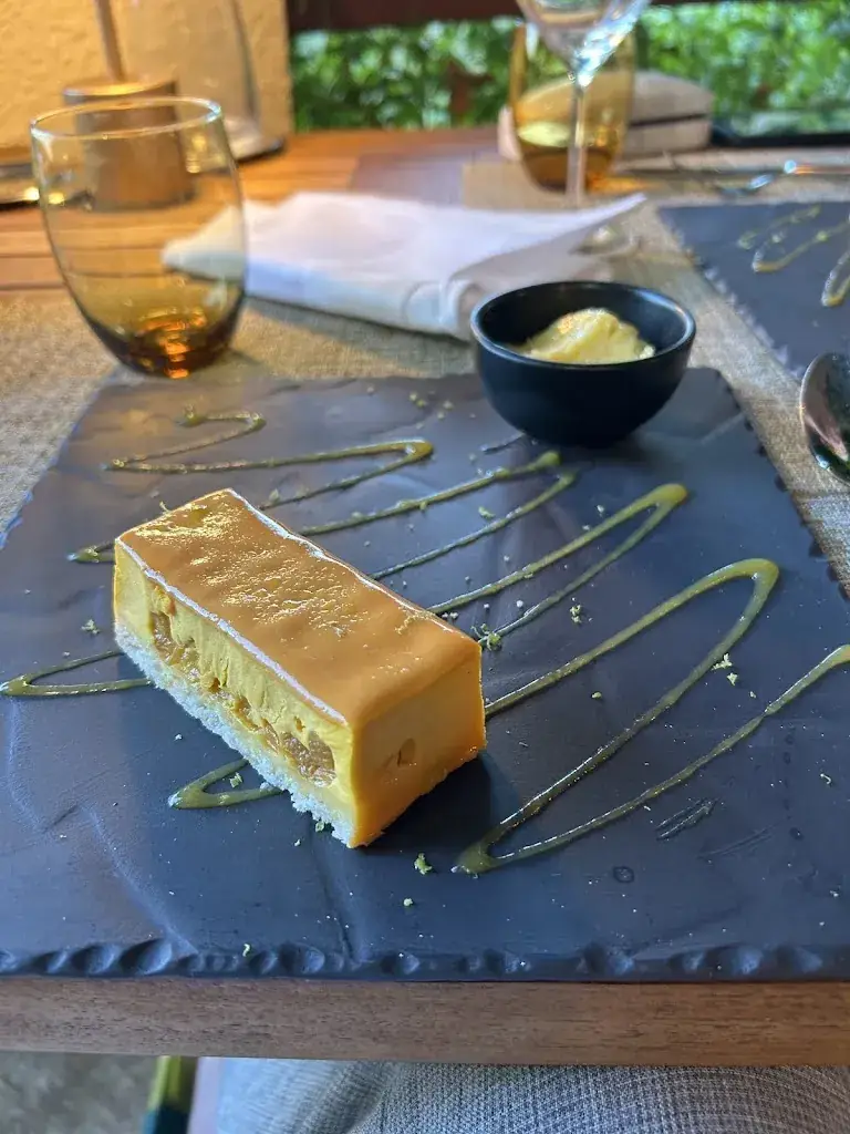 JOSEF DOBOS_Restaurant la corniche_San-Martino-di-Lota_review